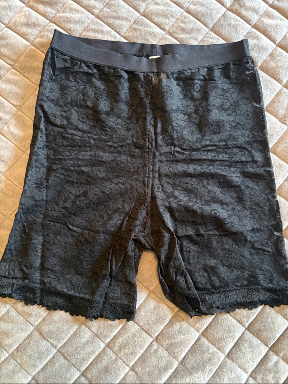 Aerie Black Lace Boxer Shorts for Women - Stretch Comfort. Medium
